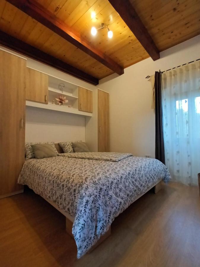 Potpićan Guesthouse Marija מראה חיצוני תמונה