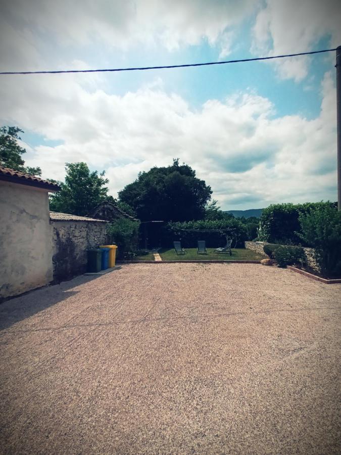 Potpićan Guesthouse Marija מראה חיצוני תמונה