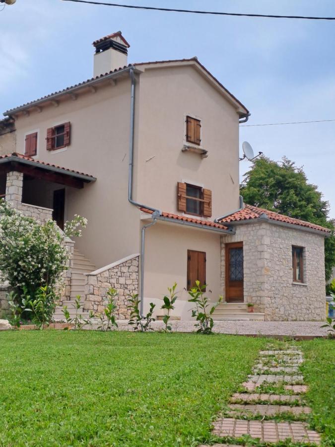 Potpićan Guesthouse Marija מראה חיצוני תמונה